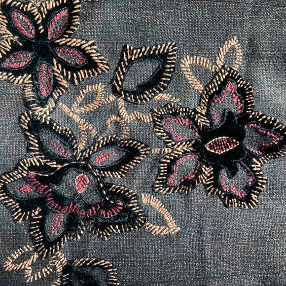 COPY - Harold's wool applique lined skirt, size 14 - Picture 2 of 9